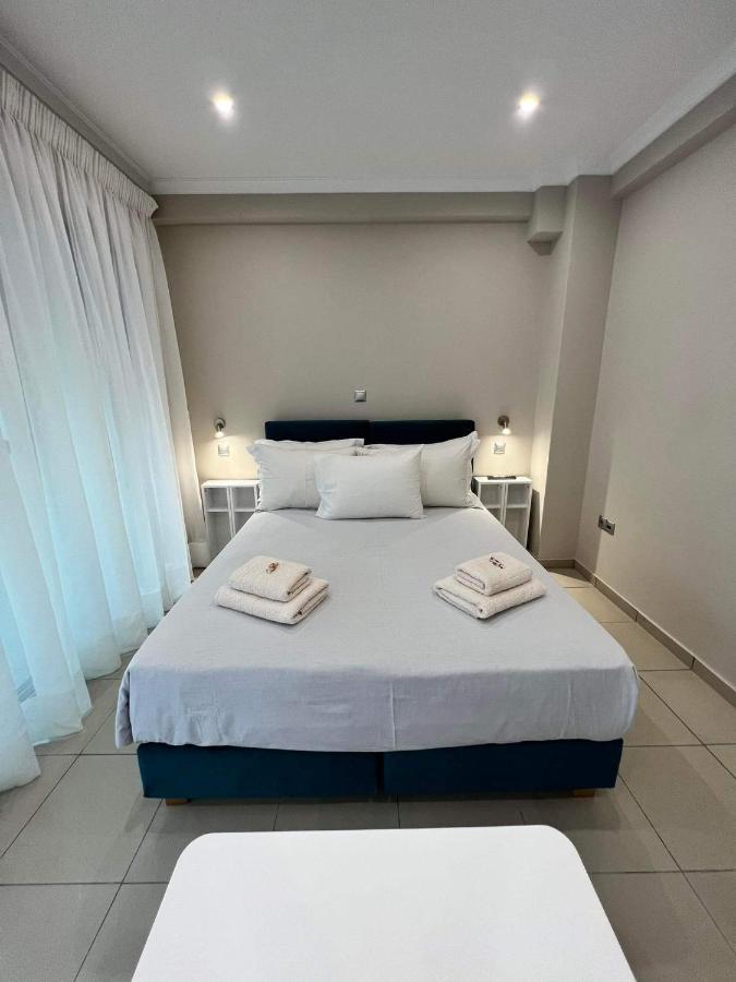 Atlantis Apartments Артемида Екстериор снимка